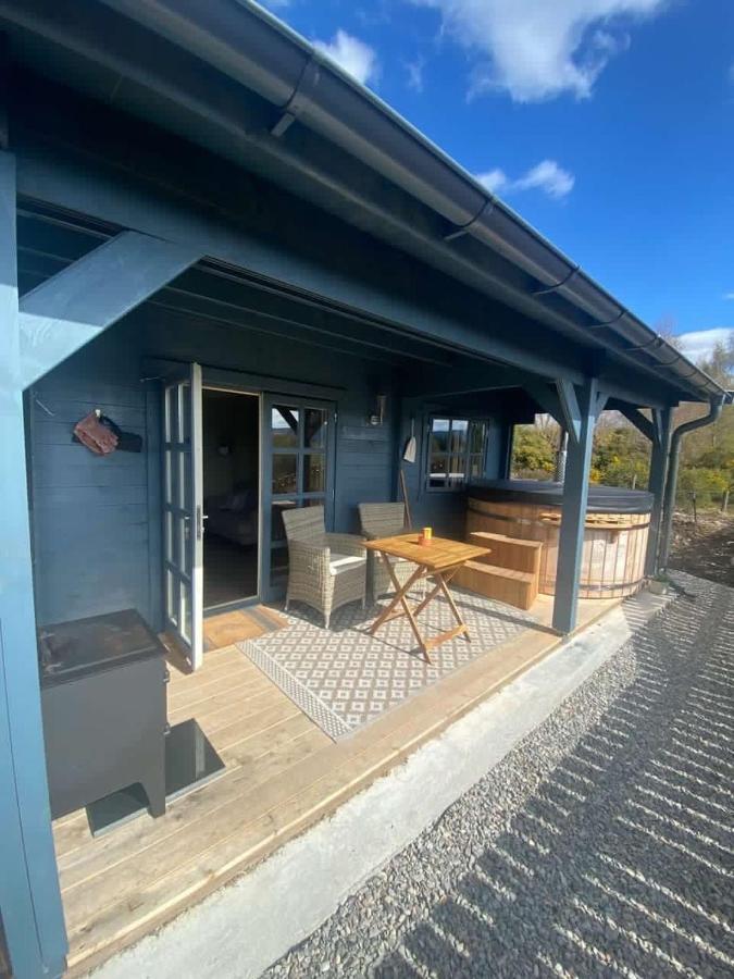 אינברנס Highland Cabin - Relaxing Hot Tub מראה חיצוני תמונה